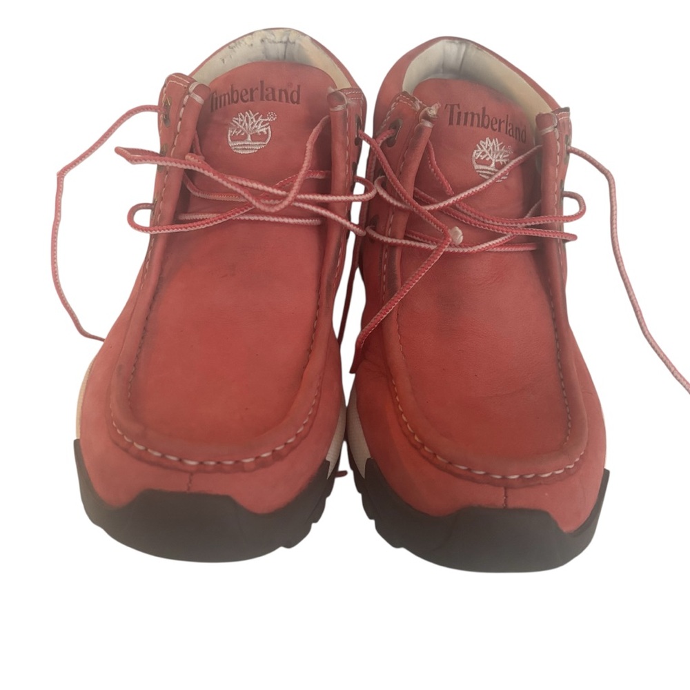 Lightly used Timberland Women’s pink shoes Size 9M